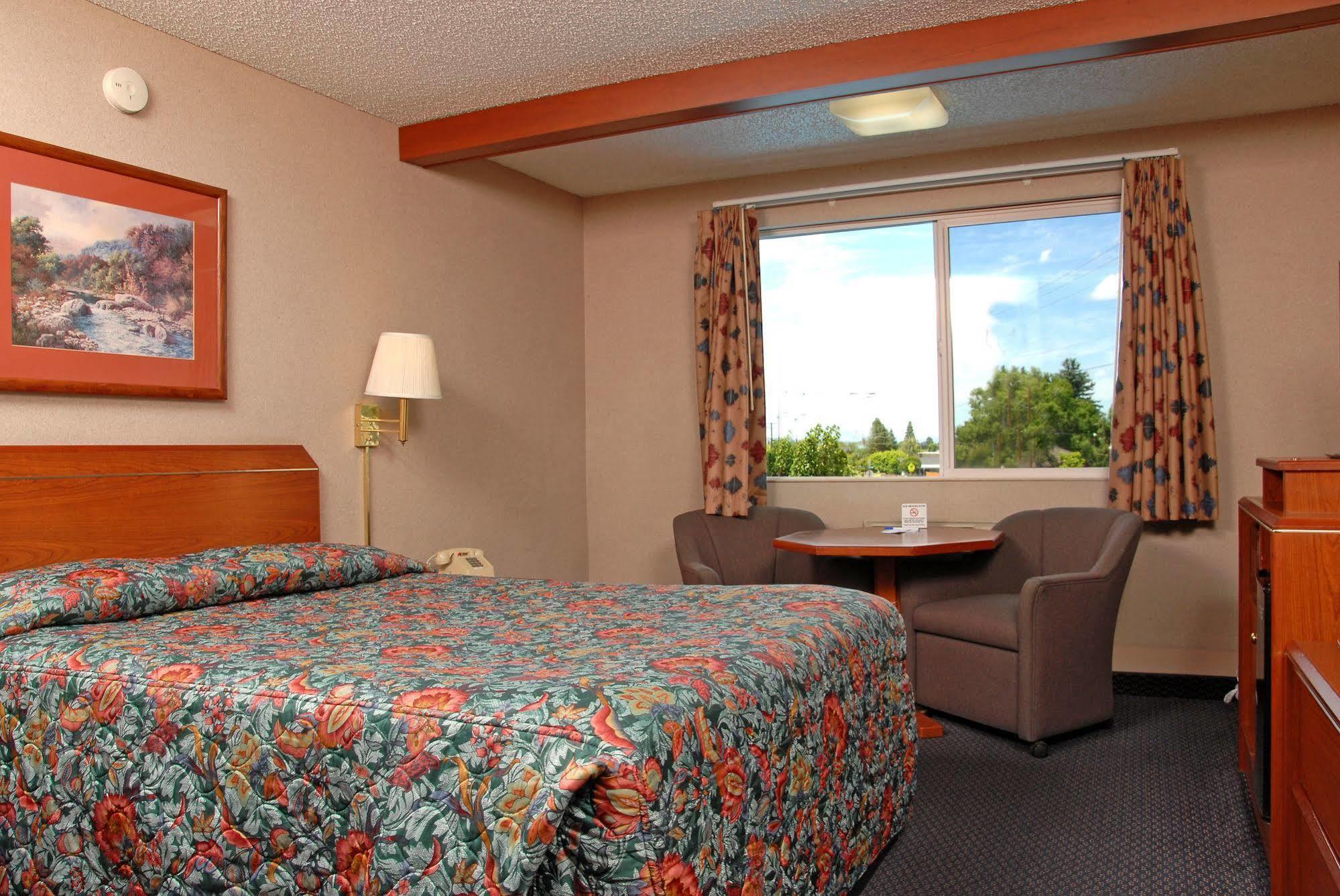 Redmond Inn Ngoại thất bức ảnh