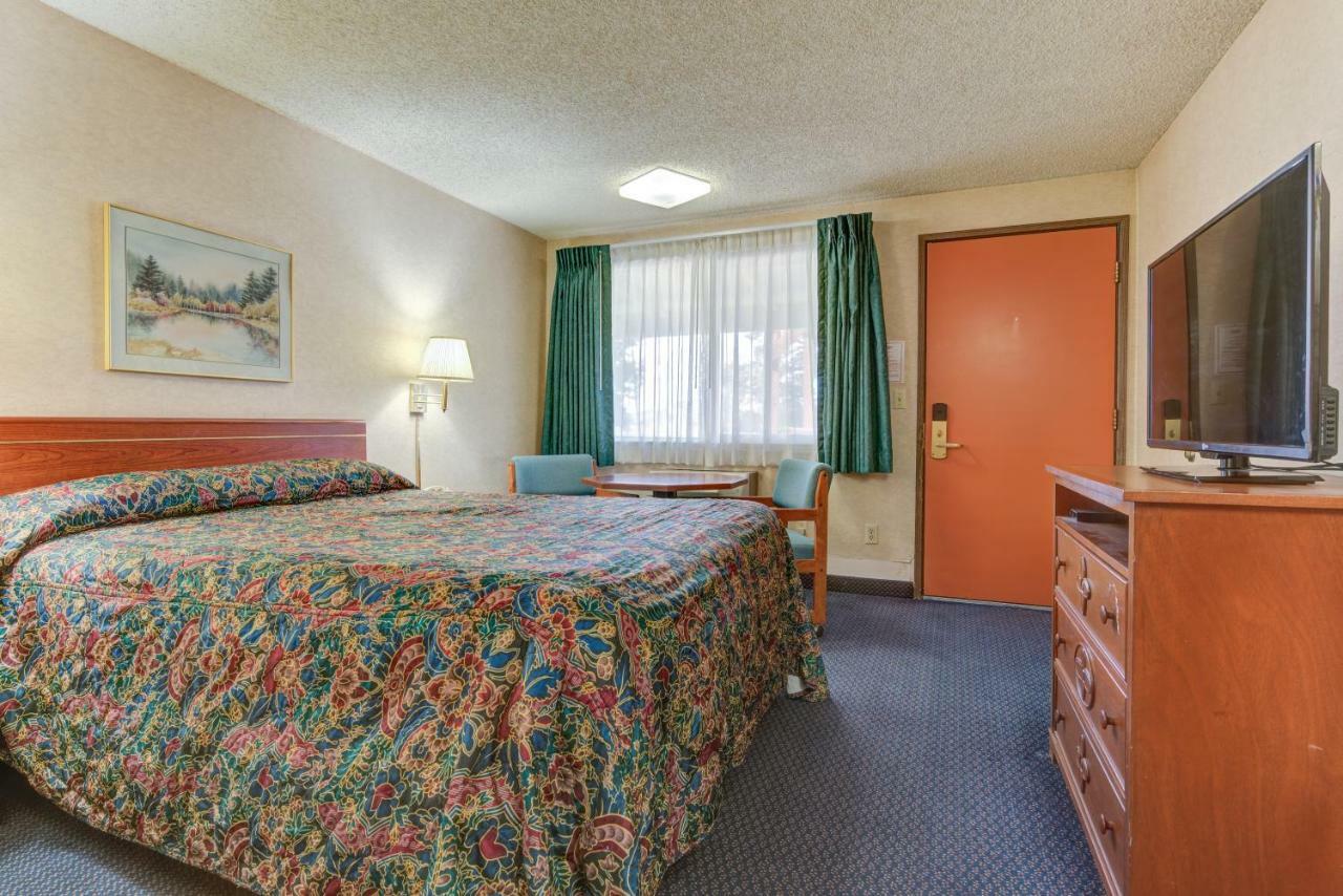 Redmond Inn Ngoại thất bức ảnh