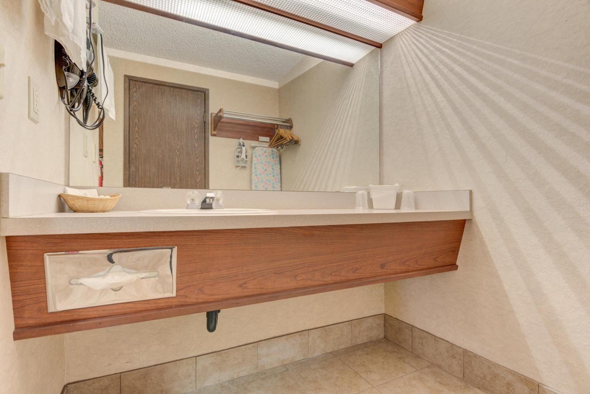 Redmond Inn Ngoại thất bức ảnh
